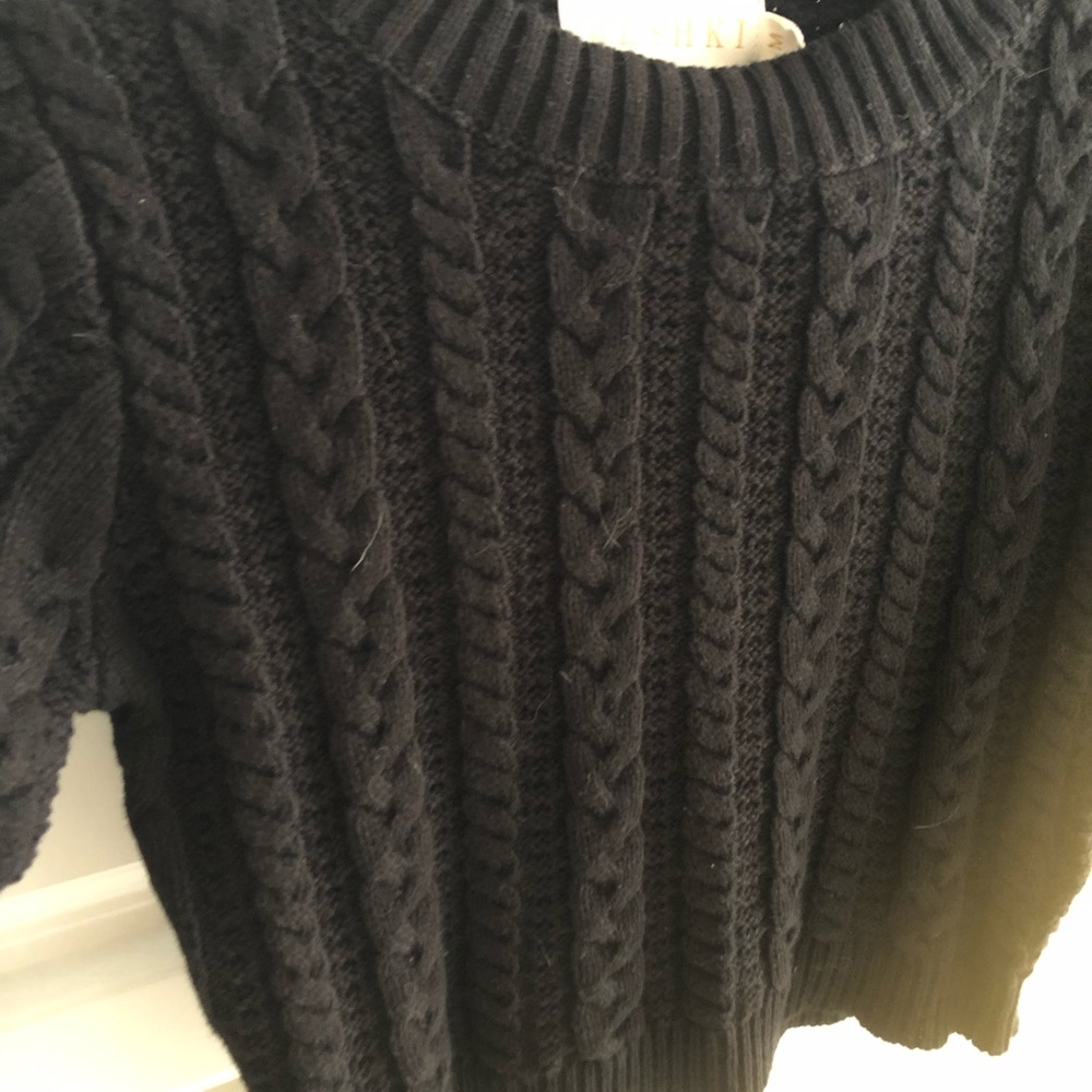 ⭐️Meshki Cropped Cable Knit 3/4 sleeved Sweater - Picture 4 of 16